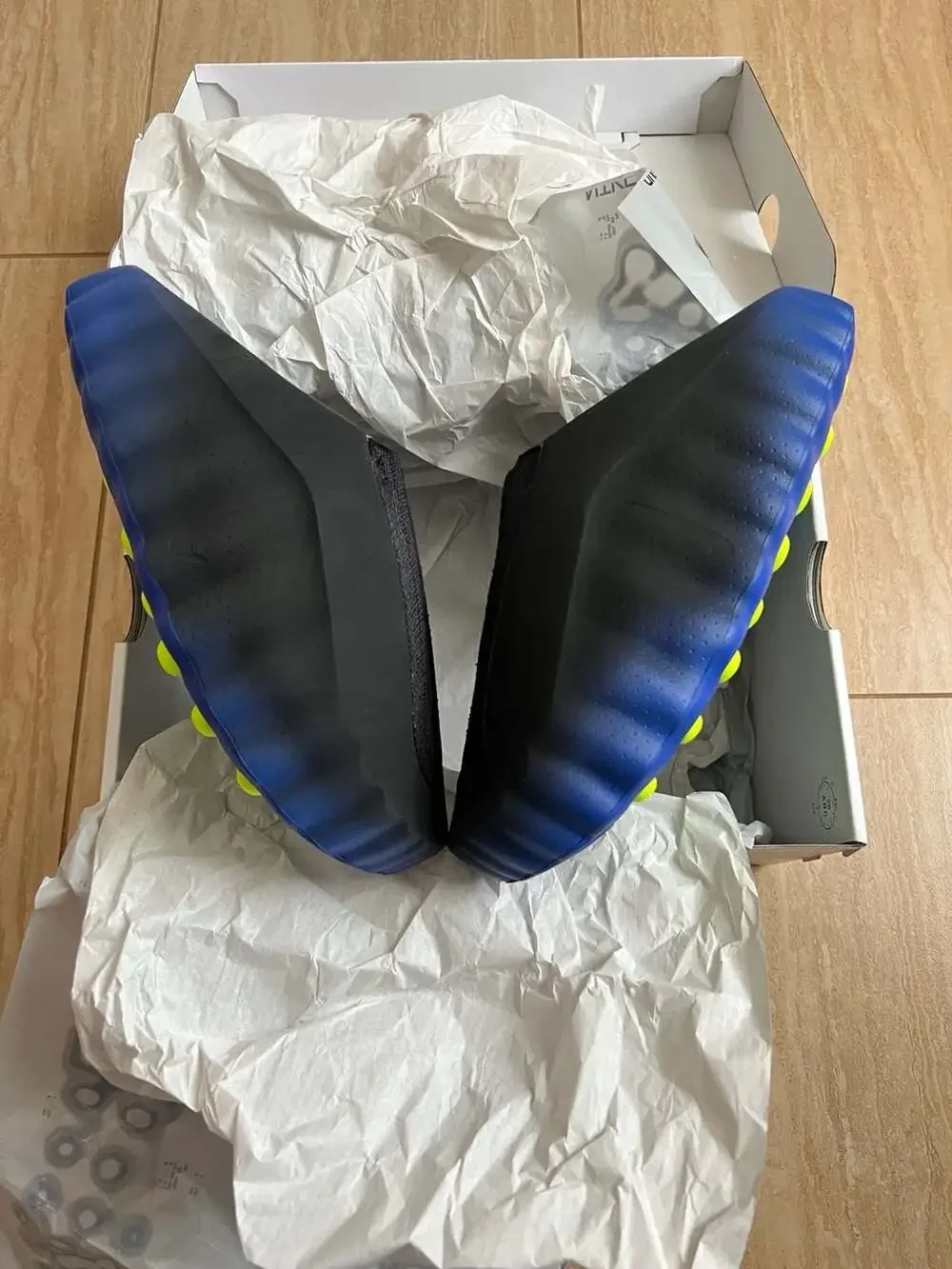Nike Mind 001 Flyknit Hyper Royal Black Slides Size 9